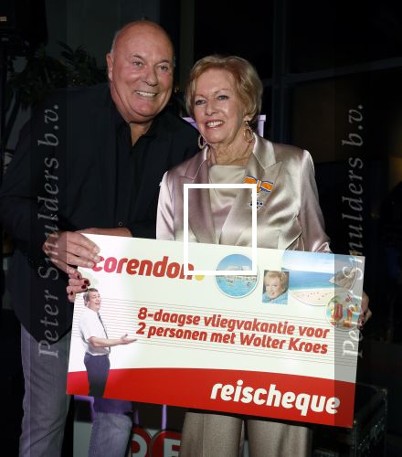 Breukelen 12 februari 2024
Ria Valk viert haar 65 jarig artiesten jubileum en krijgt een koninklijk onderscheiding van de burgemeester van de Ronde Venen.
