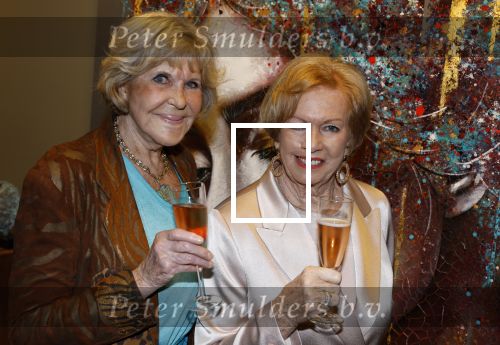 Breukelen 12 februari 2024
Ria Valk viert haar 65 jarig artiesten jubileum en krijgt een koninklijk onderscheiding van de burgemeester van de Ronde Venen. Ria Valk en Astrid Engels