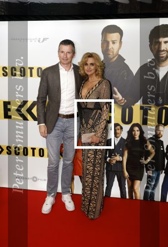 Amsterdam 29 januari 2024
Premiere Scotoe in Tuschinski met oa in de cast Sinan Eroglu Mohammed Chara Rose Bertram Said Boumazoughe Melisa Asli Pamuk Ferdi Stofmeel Daphne Deckers Emma Deckers en Oscar Aerts.