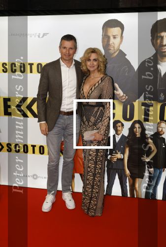 Amsterdam 29 januari 2024
Premiere Scotoe in Tuschinski met oa in de cast Sinan Eroglu Mohammed Chara Rose Bertram Said Boumazoughe Melisa Asli Pamuk Ferdi Stofmeel Daphne Deckers Emma Deckers en Oscar Aerts.