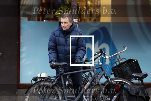 Amsterdam 20 januari 2024
Robert ten Brink op de fiets bij de Albert Heijn