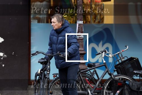 Amsterdam 20 januari 2024
Robert ten Brink op de fiets bij de Albert Heijn