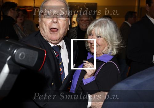 Breukelen 12 februari 2024
Ria Valk viert haar 65 jarig artiesten jubileum en krijgt een koninklijk onderscheiding van de burgemeester van de Ronde Venen. Ronnie Tober en Willeke Alberti