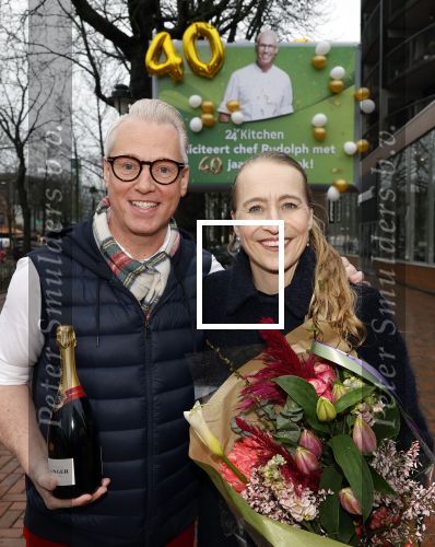 Hilversum 29 februari 2024
Presentatie Billboard van Rudolph v Veen die 40 jaar kok is . Rudolph v Veen met  Kiki Bours van 24 kitchen