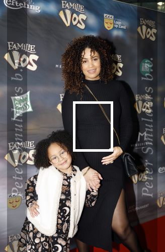 Amsterdam 3 februari 2024
Premiere Familie Vos in Pathe Arena. Sharon Doorson zwanger kwam met dochter en een vriendinnetje