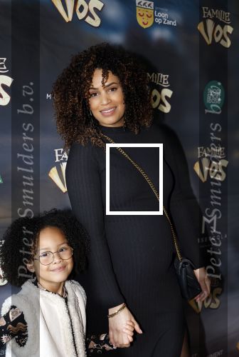 Amsterdam 3 februari 2024
Premiere Familie Vos in Pathe Arena. Sharon Doorson zwanger kwam met dochter en een vriendinnetje