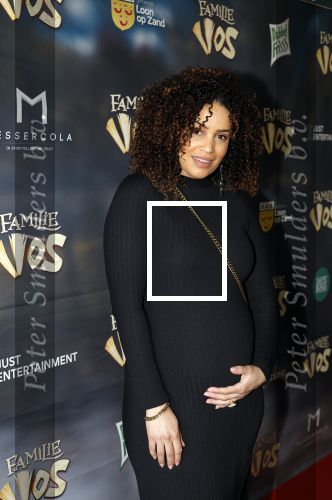 Amsterdam 3 februari 2024
Premiere Familie Vos in Pathe Arena. Sharon Doorson zwanger kwam met dochter en een vriendinnetje