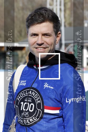 Amsterdam 27 februari 2024
Presentatie van de Hollandse 100 op de Jaap Eden Baan.
oa aanwezig Prins Bernhard Prinses Annette Simon Keizer Marianne Timmer Benjamin Aslan en Nino Wilkes.