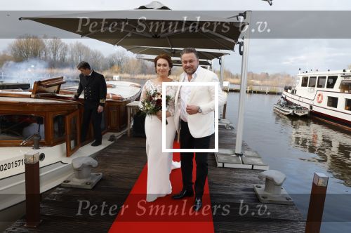 Maarssen 24 februari 2024
Wesly Bronkhorst en Raquel trouwen . Ze kwam met boot aanvaren , Dirk Zeelenberg heeft ze getrouwd.
