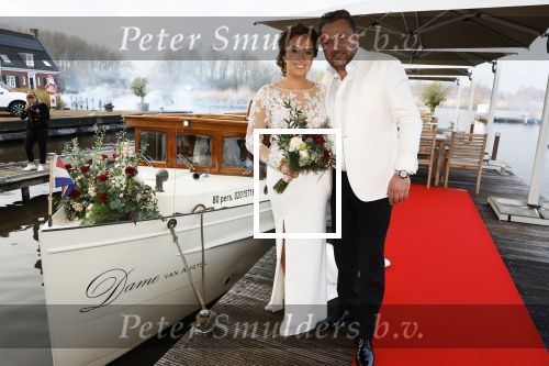 Maarssen 24 februari 2024
Wesly Bronkhorst en Raquel trouwen . Ze kwam met boot aanvaren , Dirk Zeelenberg heeft ze getrouwd.