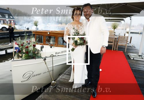 Maarssen 24 februari 2024
Wesly Bronkhorst en Raquel trouwen . Ze kwam met boot aanvaren , Dirk Zeelenberg heeft ze getrouwd.
