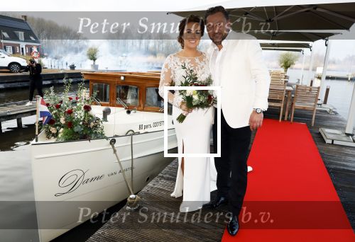 Maarssen 24 februari 2024
Wesly Bronkhorst en Raquel trouwen . Ze kwam met boot aanvaren , Dirk Zeelenberg heeft ze getrouwd.