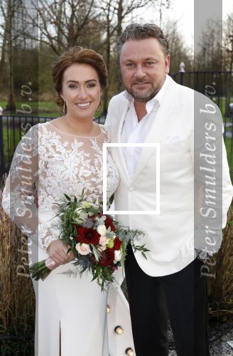 Maarssen 24 februari 2024
Wesly Bronkhorst en Raquel trouwen . Ze kwam met boot aanvaren , Dirk Zeelenberg heeft ze getrouwd.