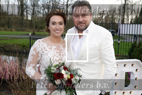 Maarssen 24 februari 2024
Wesly Bronkhorst en Raquel trouwen . Ze kwam met boot aanvaren , Dirk Zeelenberg heeft ze getrouwd.