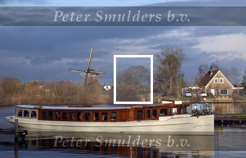 Maarssen 24 februari 2024
Wesly Bronkhorst en Raquel trouwen . Ze kwam met boot aanvaren , Dirk Zeelenberg heeft ze getrouwd.