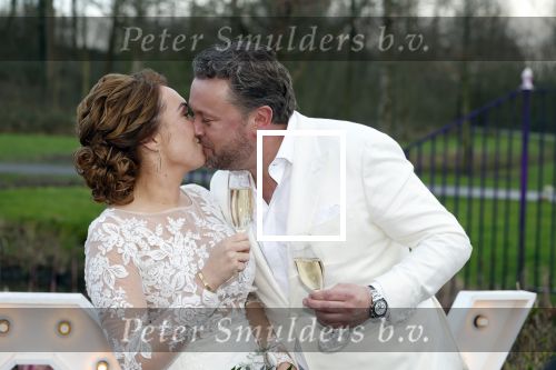 Maarssen 24 februari 2024
Wesly Bronkhorst en Raquel trouwen . Ze kwam met boot aanvaren , Dirk Zeelenberg heeft ze getrouwd.