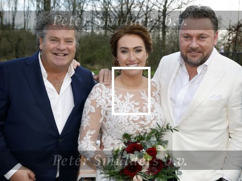 Maarssen 24 februari 2024
Wesly Bronkhorst en Raquel trouwen . Ze kwam met boot aanvaren , Dirk Zeelenberg heeft ze getrouwd.