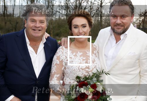Maarssen 24 februari 2024
Wesly Bronkhorst en Raquel trouwen . Ze kwam met boot aanvaren , Dirk Zeelenberg heeft ze getrouwd.