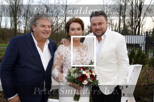 Maarssen 24 februari 2024
Wesly Bronkhorst en Raquel trouwen . Ze kwam met boot aanvaren , Dirk Zeelenberg heeft ze getrouwd.