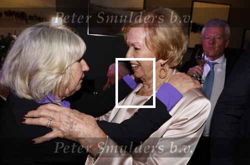 Breukelen 12 februari 2024
Ria Valk viert haar 65 jarig artiesten jubileum en krijgt een koninklijk onderscheiding van de burgemeester van de Ronde Venen. Ria Valk en Willeke Alberti