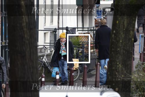 Amsterdam 9 fgebruari 2024
Youp v t Hek doet boodschappen bij AH en bellend op straat in het centrum van Amsterdam.