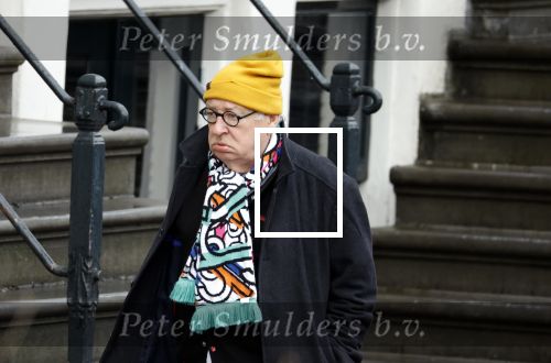 Amsterdam 9 fgebruari 2024
Youp v t Hek doet boodschappen bij AH en bellend op straat in het centrum van Amsterdam.