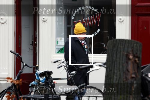 Amsterdam 9 fgebruari 2024
Youp v t Hek doet boodschappen bij AH en bellend op straat in het centrum van Amsterdam.