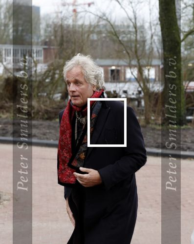 Amsterdam 24 januari 2025
Crematie Manuela Kemp op zorgvlied in Amsterdam. Jeroen Pauw met ex vriendin Nimet Akdemir