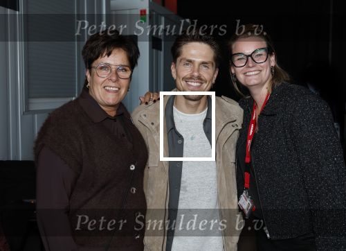 Den Bosch 7 februari 2026
Andre Hazes treedt op het vakatiefestival in de brabanthallen in Den Bosch .
Hij heeft ook samen met Noa een tatoo op zijn hand laten zetten. Andre Hazes met fans op de foto