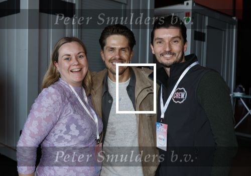 Den Bosch 7 februari 2026
Andre Hazes treedt op het vakatiefestival in de brabanthallen in Den Bosch .
Hij heeft ook samen met Noa een tatoo op zijn hand laten zetten. Andre Hazes met fans op de foto