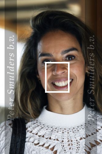 Amsterdam 30 januari 2026
Buiten gewone gezinnen, het nieuwe boek van acteur, columnist en podcastmaker Diego Gonzalez-Clark is vandaag gepresenteerd. Chantal Janzen ontving het eerste boek . Ann Lynn Hamelink