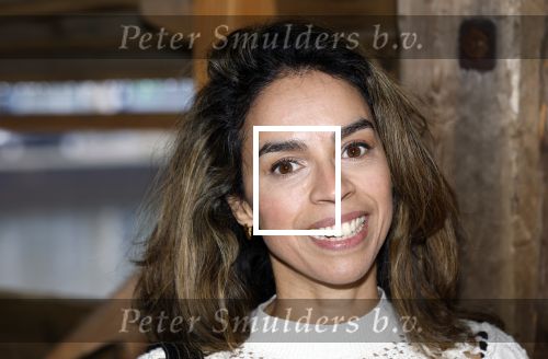 Amsterdam 30 januari 2026
Buiten gewone gezinnen, het nieuwe boek van acteur, columnist en podcastmaker Diego Gonzalez-Clark is vandaag gepresenteerd. Chantal Janzen ontving het eerste boek . Ann Lynn Hamelink