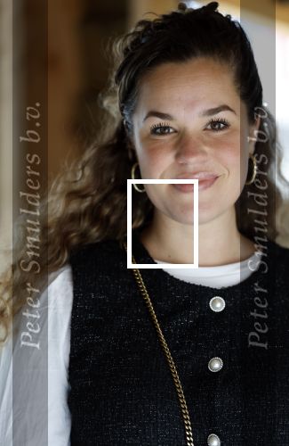 Amsterdam 30 januari 2026
Buiten gewone gezinnen, het nieuwe boek van acteur, columnist en podcastmaker Diego Gonzalez-Clark is vandaag gepresenteerd. Chantal Janzen ontving het eerste boek . Annefleur v d Berg