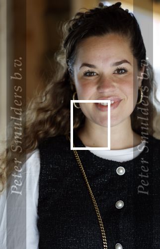 Amsterdam 30 januari 2026
Buiten gewone gezinnen, het nieuwe boek van acteur, columnist en podcastmaker Diego Gonzalez-Clark is vandaag gepresenteerd. Chantal Janzen ontving het eerste boek . Annefleur v d Berg