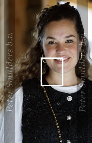 Amsterdam 30 januari 2026
Buiten gewone gezinnen, het nieuwe boek van acteur, columnist en podcastmaker Diego Gonzalez-Clark is vandaag gepresenteerd. Chantal Janzen ontving het eerste boek . Annefleur v d Berg