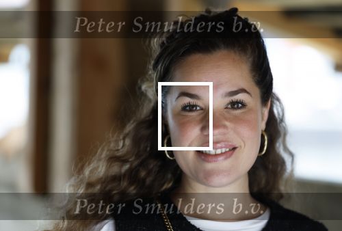 Amsterdam 30 januari 2026
Buiten gewone gezinnen, het nieuwe boek van acteur, columnist en podcastmaker Diego Gonzalez-Clark is vandaag gepresenteerd. Chantal Janzen ontving het eerste boek . Annefleur v d Berg