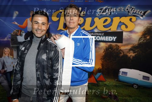 Tilburg 29 januari 2026
Premiere de Bevers in de schouwburg van Tilburg . John de Bever en Kees de Bever geven een voorstelling met oa Bas Muijs Adje v Bavel en Mariska v Kolck. Bart Ettekoven met partner Dennis Bloemhard