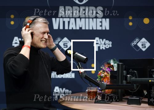 Hilversum 19 februari 2026
Rick van Velthuysen, Bas Westerweel, Hans Schiffers en Mirjam Verhoef tijdens de viering van het 80-jarig jubileum van Arbeidsvitaminen. Het langstlopende nationale radioprogramma viert dit met een live-uitzending vanuit de Vioolkist in Hilversum