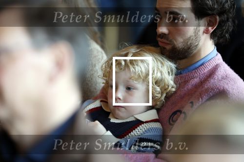 Amsterdam 30 januari 2026
Buiten gewone gezinnen, het nieuwe boek van acteur, columnist en podcastmaker Diego Gonzalez-Clark is vandaag gepresenteerd. Chantal Janzen ontving het eerste boek .