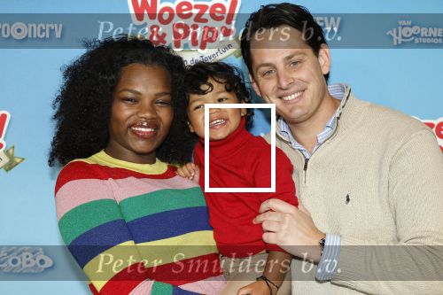 Amsterdam 1 februari 2025
Premiere Woezel en Pip in pathe Noord. Emma Huisman met man en kindje