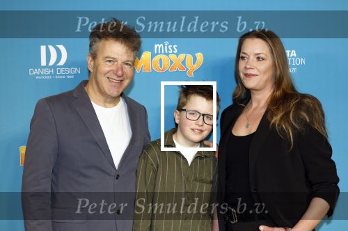 Amsterdam 24 januari 2026
Premiere Miss Molly in Tuschinski met in de cast oa Sarah Bannier (zwanger) en Carice v Houten . Erik van Trommel poseert met partner Mireille en hun zoon