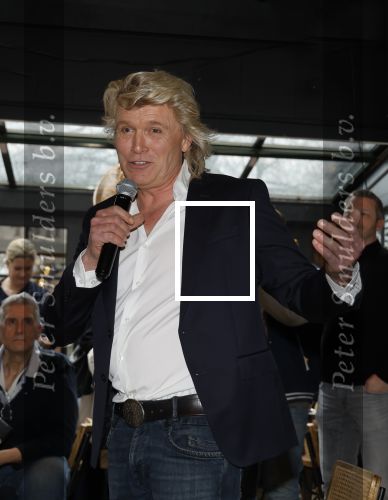 Breukelen, 11 Februari 2026
Ria Valk 85 jaar
Ria Valk met Hans Klok