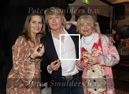 Breukelen, 11 Februari 2026
Ria Valk 85 jaar
Hans Klok met Monique de Keulenaar en Vivian Boelen