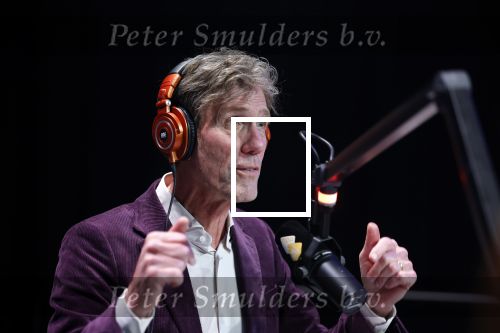 Hilversum 19 februari 2026
Rick van Velthuysen, Bas Westerweel, Hans Schiffers en Mirjam Verhoef tijdens de viering van het 80-jarig jubileum van Arbeidsvitaminen. Het langstlopende nationale radioprogramma viert dit met een live-uitzending vanuit de Vioolkist in Hilversum
