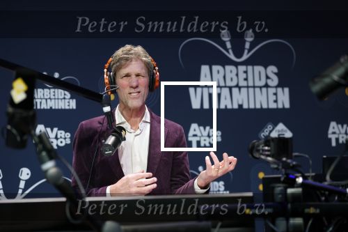 Hilversum 19 februari 2026
Rick van Velthuysen, Bas Westerweel, Hans Schiffers en Mirjam Verhoef tijdens de viering van het 80-jarig jubileum van Arbeidsvitaminen. Het langstlopende nationale radioprogramma viert dit met een live-uitzending vanuit de Vioolkist in Hilversum