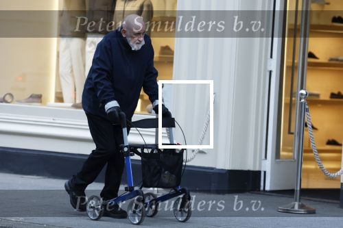 Amsterdam 18 februari 2026
Hugo Metsers met rollator in Amsterdam zuid