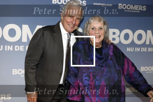 Amsterdam 16 februari 2026
Premiere Boomers met oa Huub Stapel Jennifer Hofman ( zwanger) Renee Fokker Johanna Ter Steege Hans Kesting Serge Henri Valcke ea  in Tuschinski . Huub Stapel met zijn film moeder