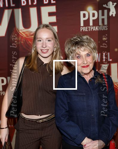 Amsterdam 26 januari 2026
Premiere ons pap wil bij de revue in het deLaMar theater . Jenny Arean