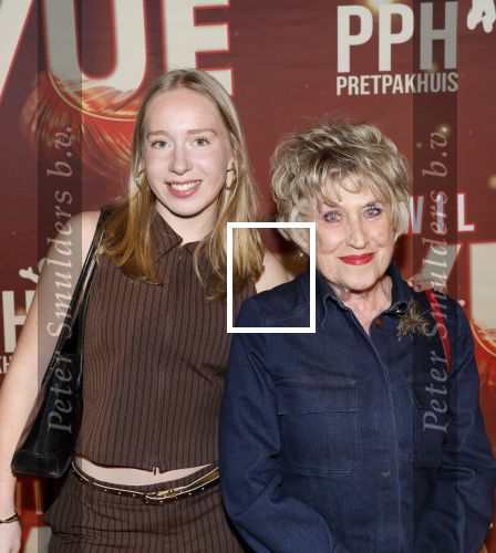Amsterdam 26 januari 2026
Premiere ons pap wil bij de revue in het deLaMar theater . Jenny Arean