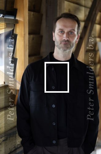 Amsterdam 30 januari 2026
Buiten gewone gezinnen, het nieuwe boek van acteur, columnist en podcastmaker Diego Gonzalez-Clark is vandaag gepresenteerd. Chantal Janzen ontving het eerste boek . Joris Ruys